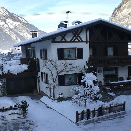 Ferienwohnung Familie Hoefler Langenfeld Exterior photo
